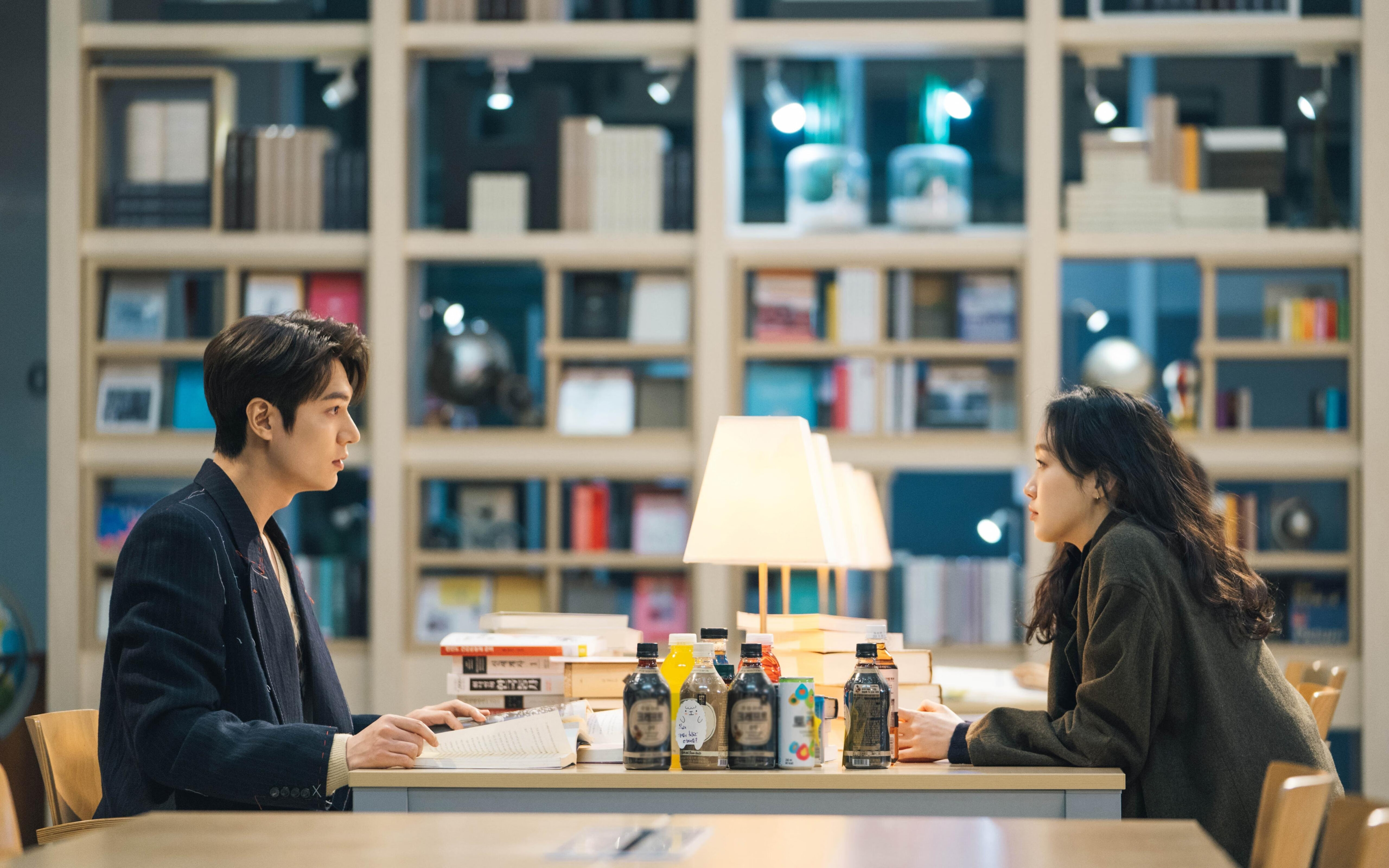 爱游戏体育-“战术大比拼：智者之间的缜密谋划”，智者兵法的个人主页